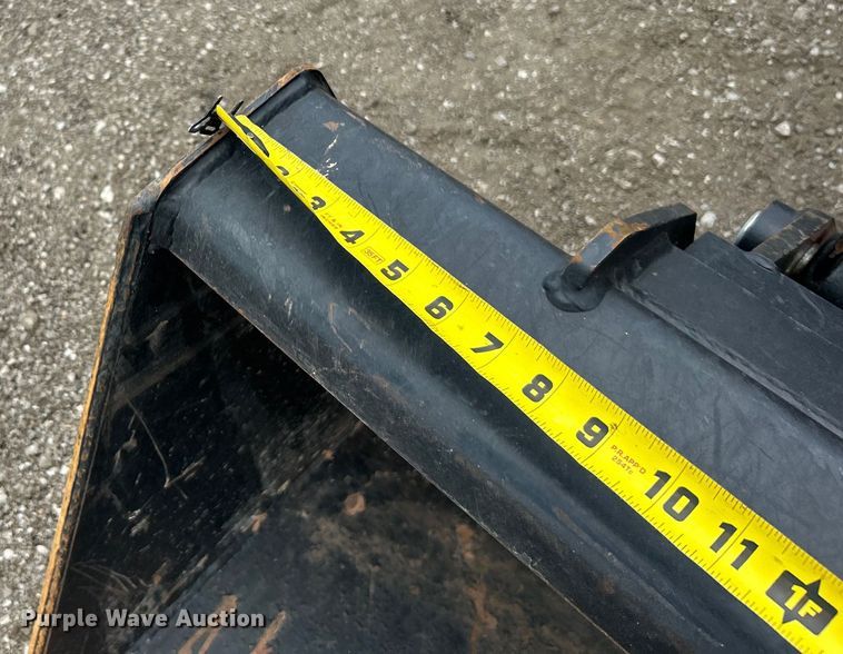 image for item EG0744 2018 Yanmar YT235 MFWD tractor