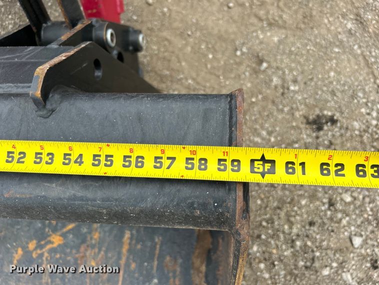 image for item EG0744 2018 Yanmar YT235 MFWD tractor