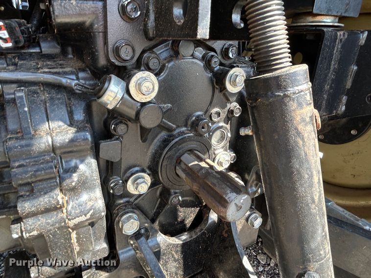 image for item EG0744 2018 Yanmar YT235 MFWD tractor