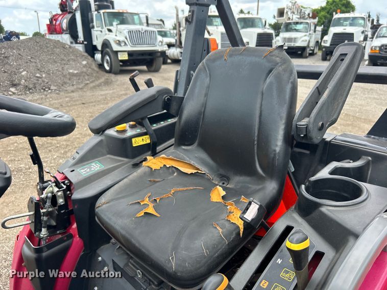 image for item EG0744 2018 Yanmar YT235 MFWD tractor