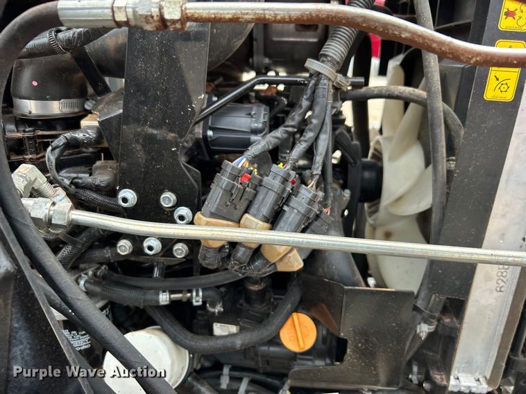 image for item EG0744 2018 Yanmar YT235 MFWD tractor