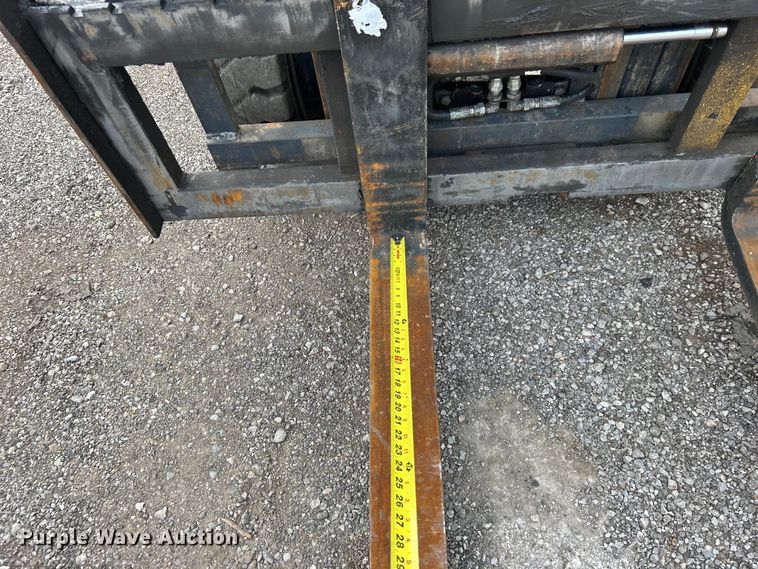 image for item EG0755 2004 Kalmar-AC, Inc. P80CX PS forklift