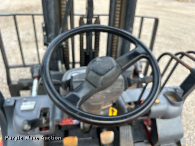 image for item EG0755 2004 Kalmar-AC, Inc. P80CX PS forklift