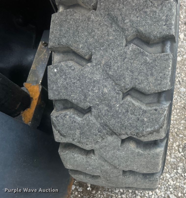 image for item EG0755 2004 Kalmar-AC, Inc. P80CX PS forklift