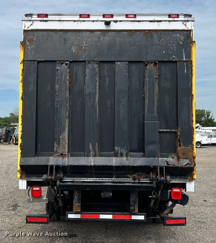 image for item EG0762 2013 Ford F550 Super Duty  box truck