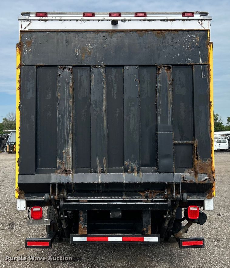 image for item EG0762 2013 Ford F550 Super Duty  box truck