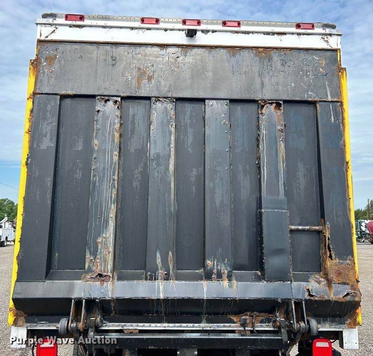 image for item EG0762 2013 Ford F550 Super Duty  box truck