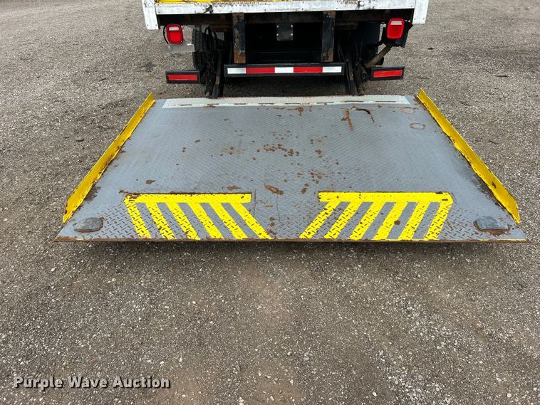 image for item EG0762 2013 Ford F550 Super Duty  box truck