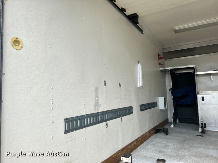 image for item EG0762 2013 Ford F550 Super Duty  box truck