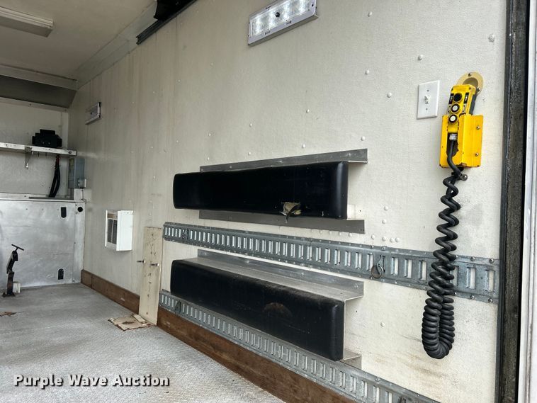 image for item EG0762 2013 Ford F550 Super Duty  box truck