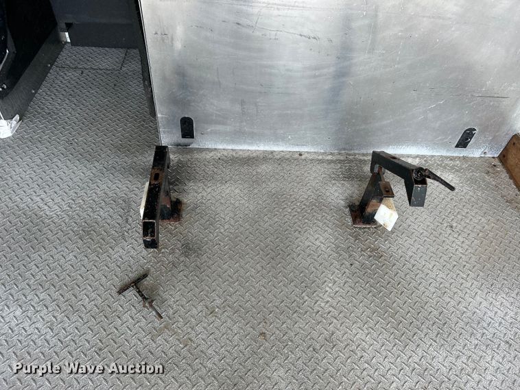 image for item EG0762 2013 Ford F550 Super Duty  box truck