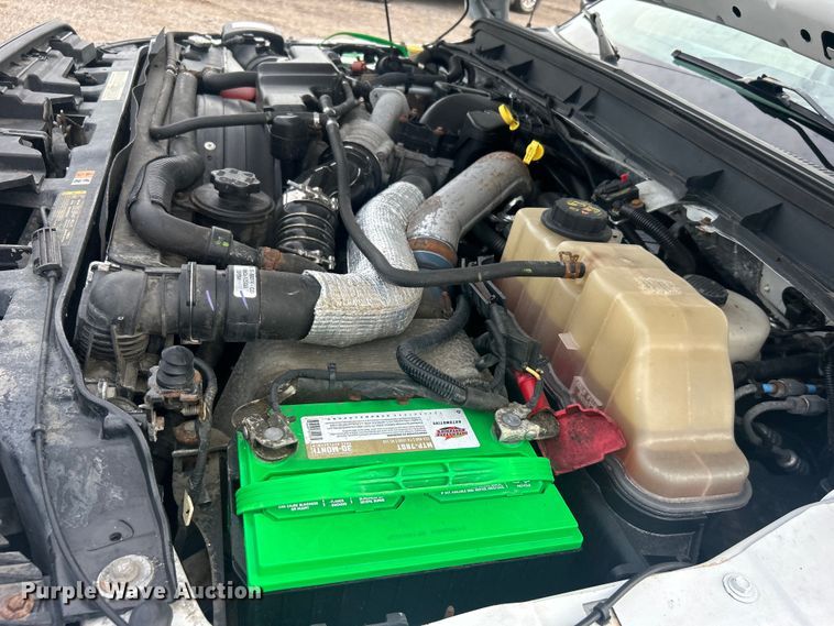 image for item EG0762 2013 Ford F550 Super Duty  box truck