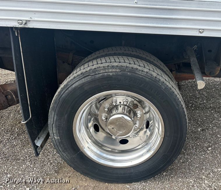 image for item EG0762 2013 Ford F550 Super Duty  box truck