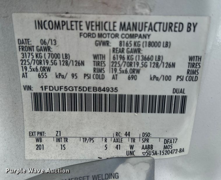 image for item EG0762 2013 Ford F550 Super Duty  box truck