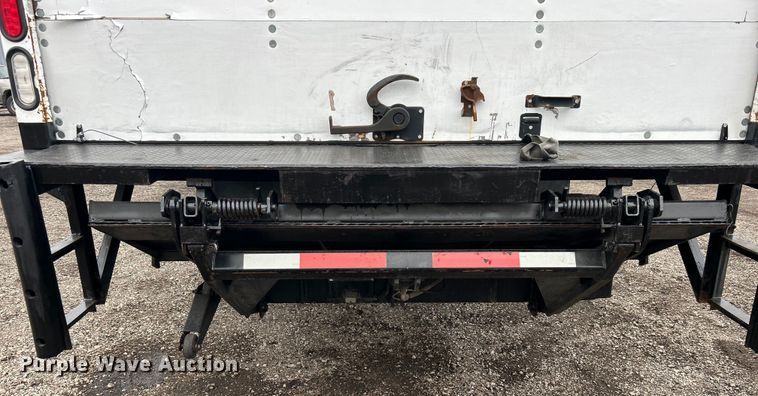 image for item EG1412 2013 Hino 268 box truck