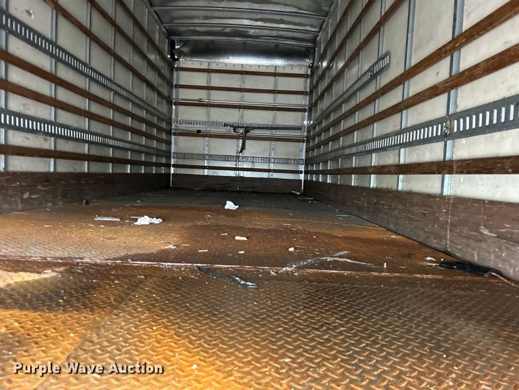 image for item EG1412 2013 Hino 268 box truck