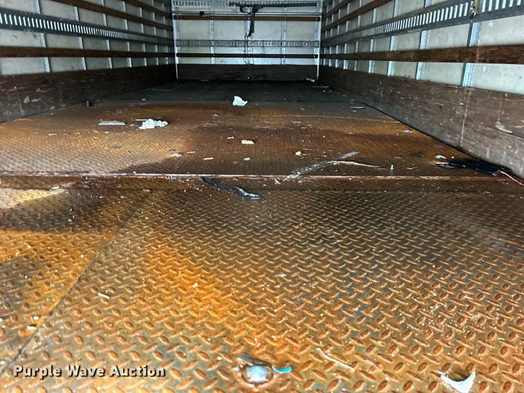 image for item EG1412 2013 Hino 268 box truck