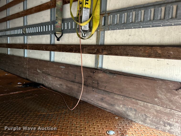 image for item EG1412 2013 Hino 268 box truck