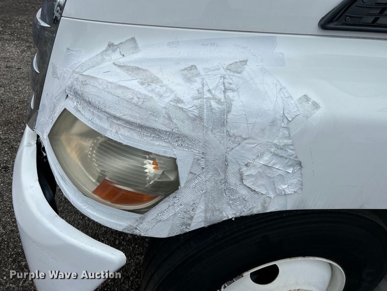 image for item EG1412 2013 Hino 268 box truck