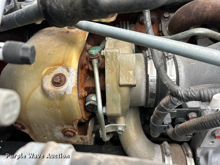 image for item EG1412 2013 Hino 268 box truck