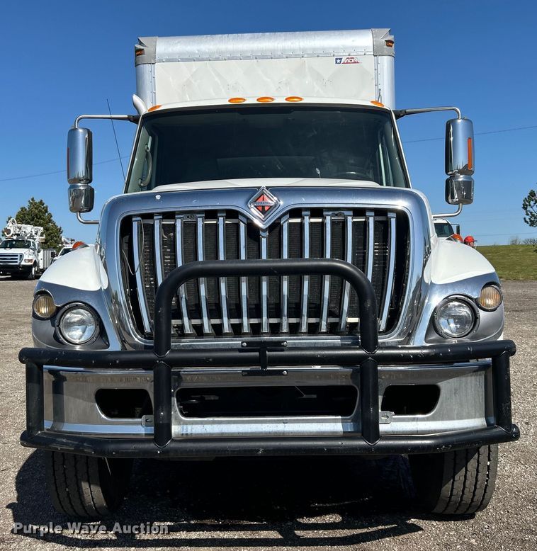 image for item EG1457 2010 International  7500 SBA box truck