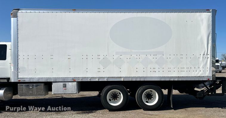 image for item EG1457 2010 International  7500 SBA box truck