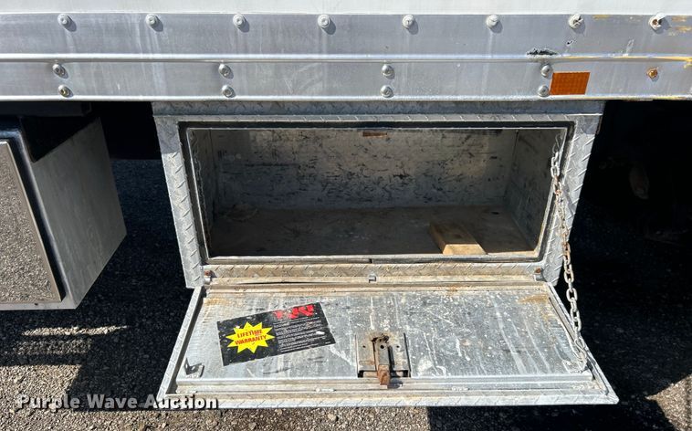 image for item EG1457 2010 International  7500 SBA box truck