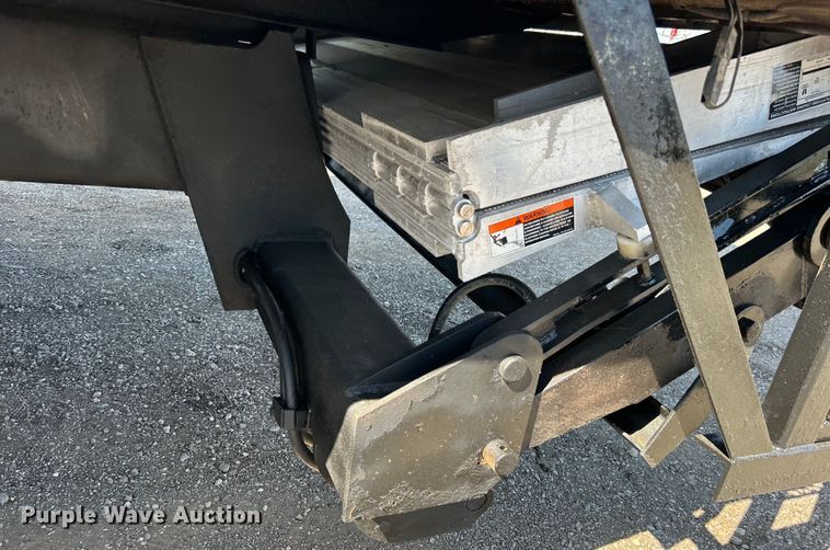 image for item EG1457 2010 International  7500 SBA box truck