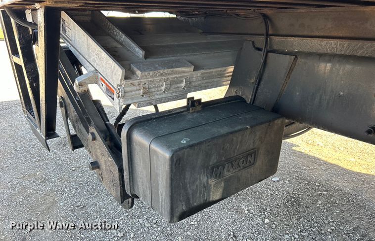 image for item EG1457 2010 International  7500 SBA box truck