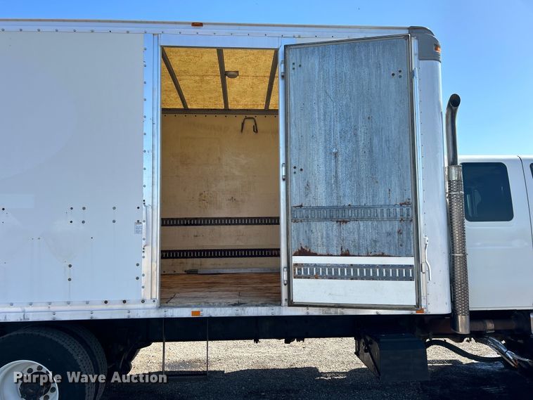 image for item EG1457 2010 International  7500 SBA box truck