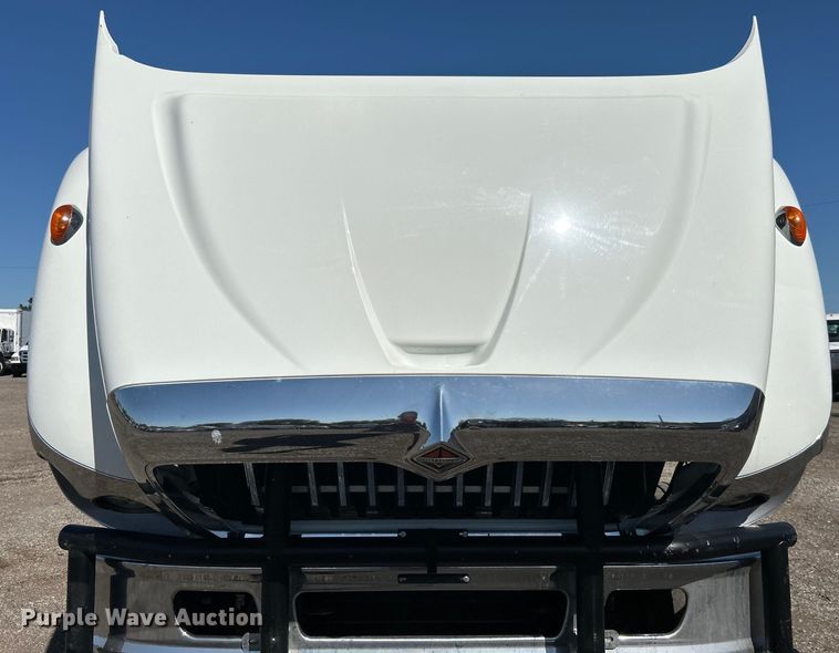 image for item EG1457 2010 International  7500 SBA box truck