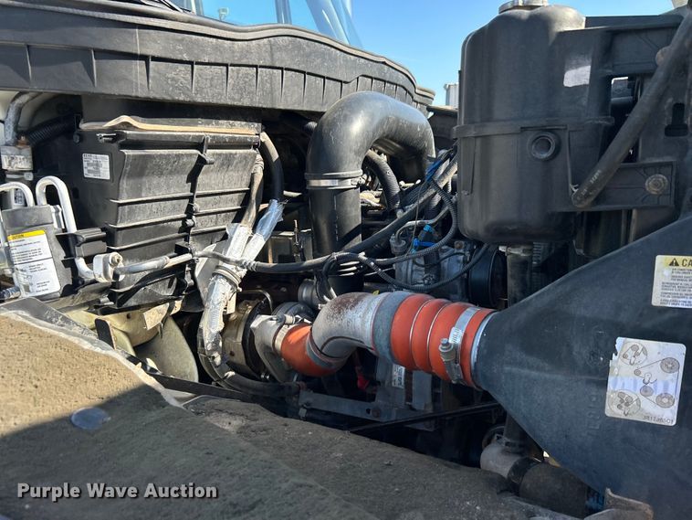 image for item EG1457 2010 International  7500 SBA box truck