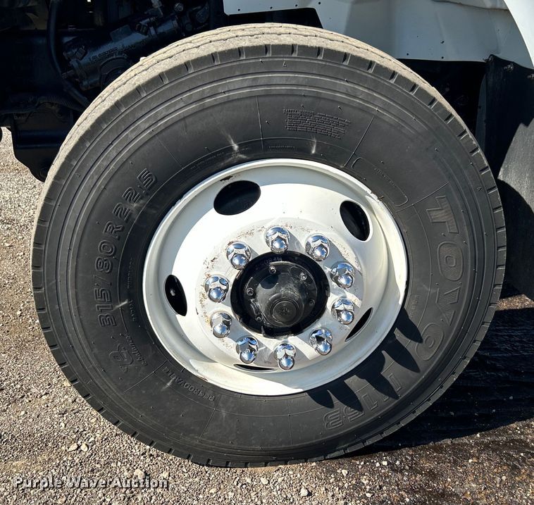 image for item EG1457 2010 International  7500 SBA box truck