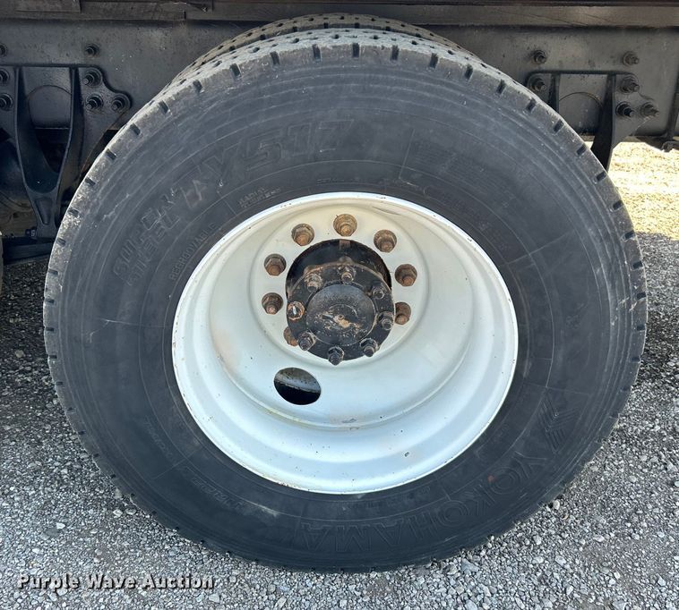 image for item EG1457 2010 International  7500 SBA box truck