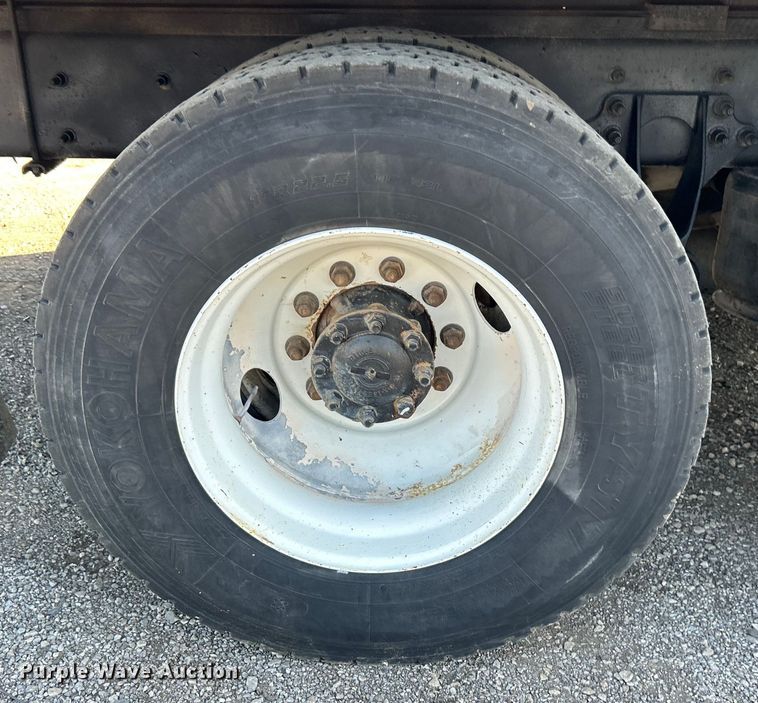 image for item EG1457 2010 International  7500 SBA box truck