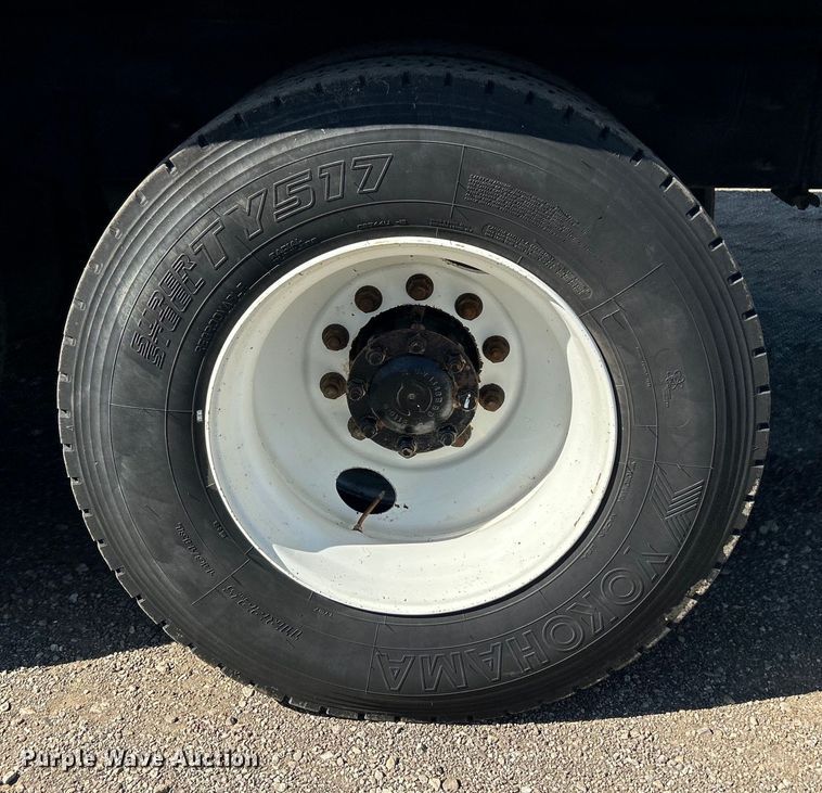 image for item EG1457 2010 International  7500 SBA box truck