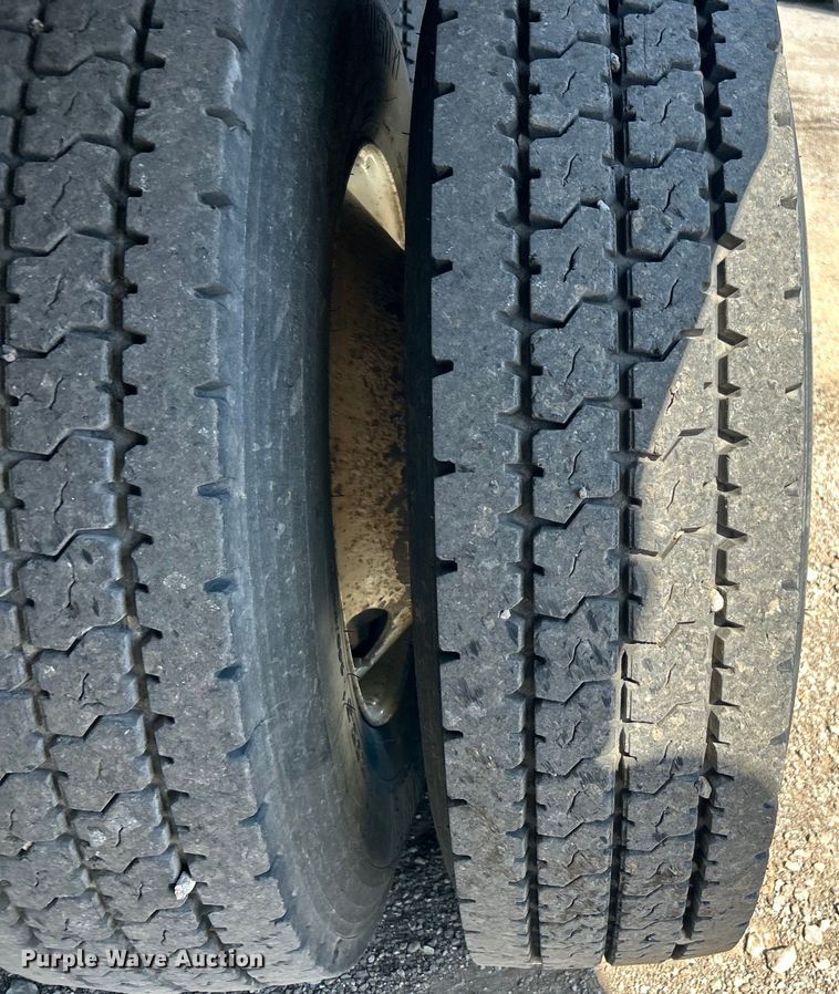 image for item EG1457 2010 International  7500 SBA box truck