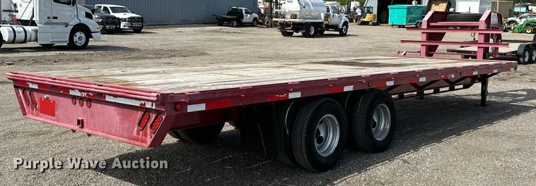 image for item EG1466 2012 Performance  flatbed trailer
