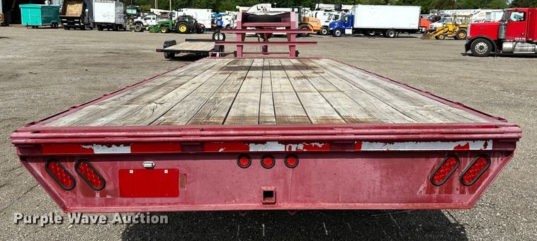 image for item EG1466 2012 Performance  flatbed trailer