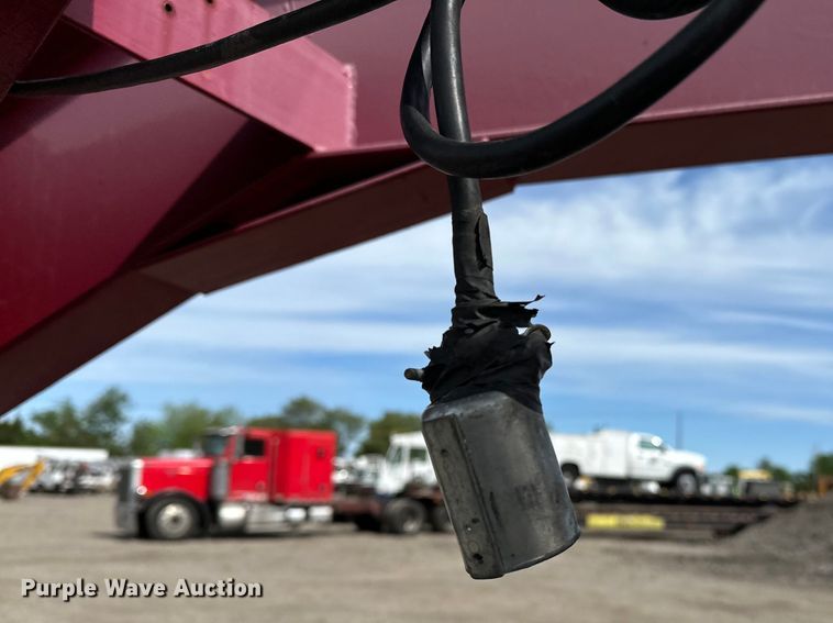 image for item EG1466 2012 Performance  flatbed trailer