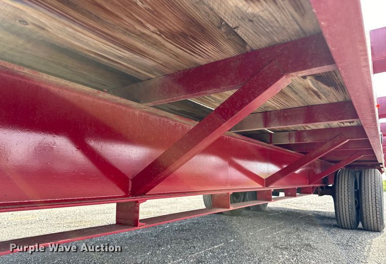 image for item EG1466 2012 Performance  flatbed trailer