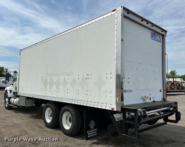 image for item EG1485 2010 International  7500 SBA box truck