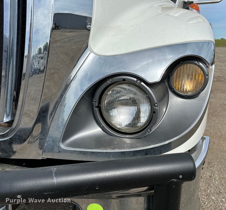 image for item EG1485 2010 International  7500 SBA box truck