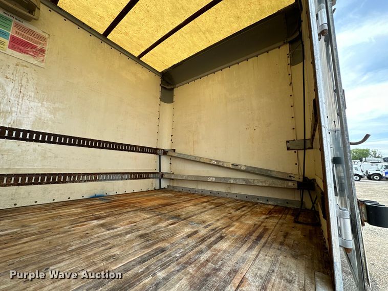 image for item EG1485 2010 International  7500 SBA box truck