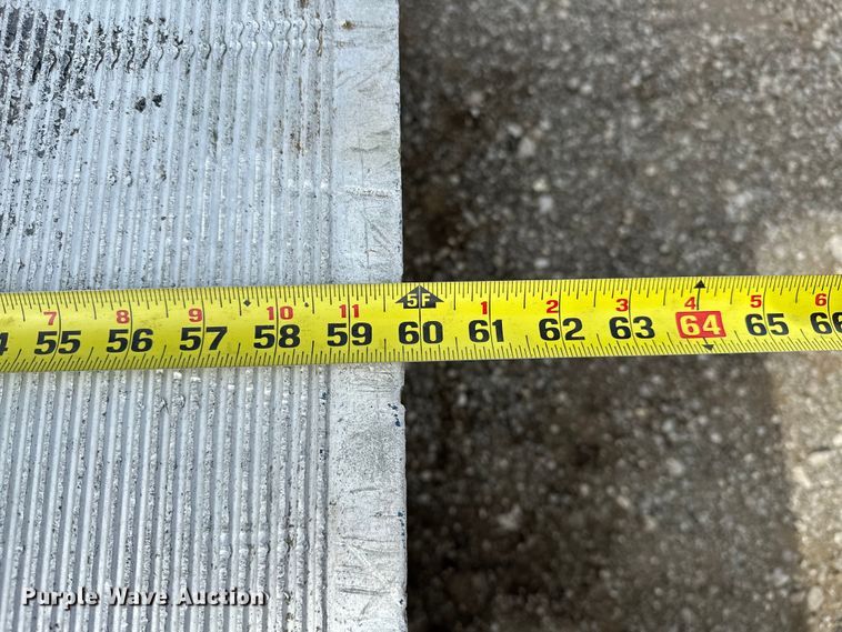 image for item EG1485 2010 International  7500 SBA box truck