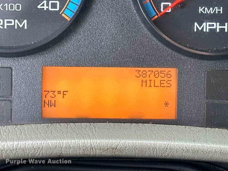 image for item EG1485 2010 International  7500 SBA box truck