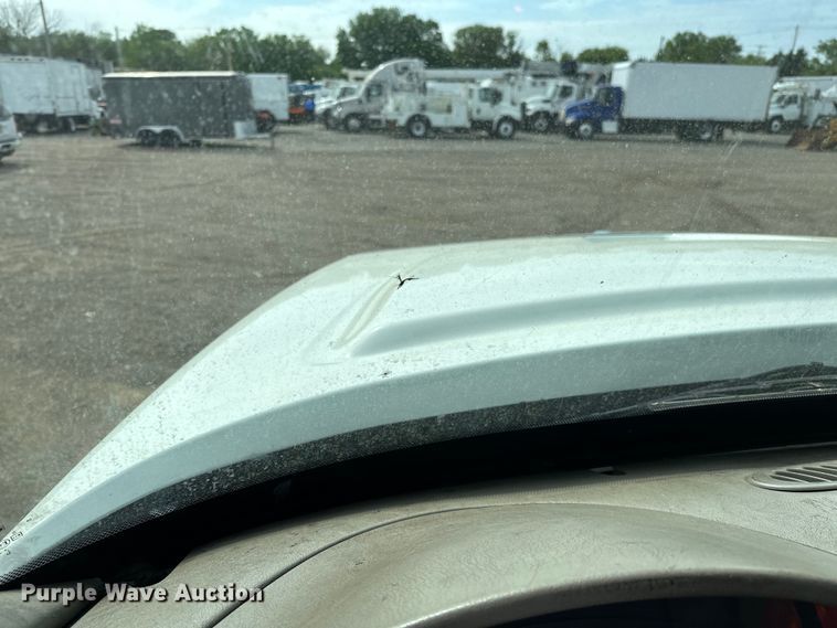 image for item EG1485 2010 International  7500 SBA box truck