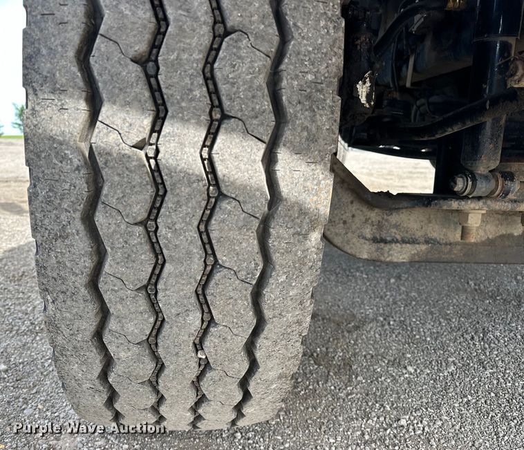 image for item EG1485 2010 International  7500 SBA box truck