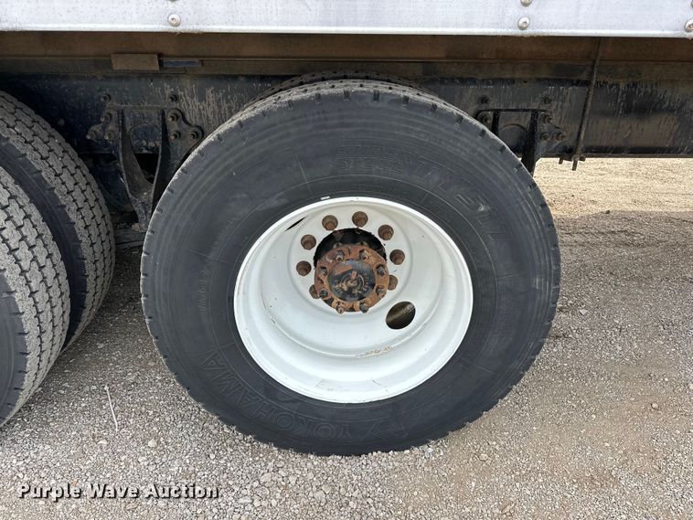 image for item EG1485 2010 International  7500 SBA box truck