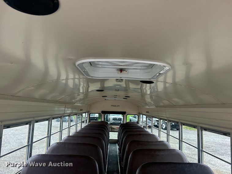 image for item EG1529 1999 Blue Bird TC2000 bus